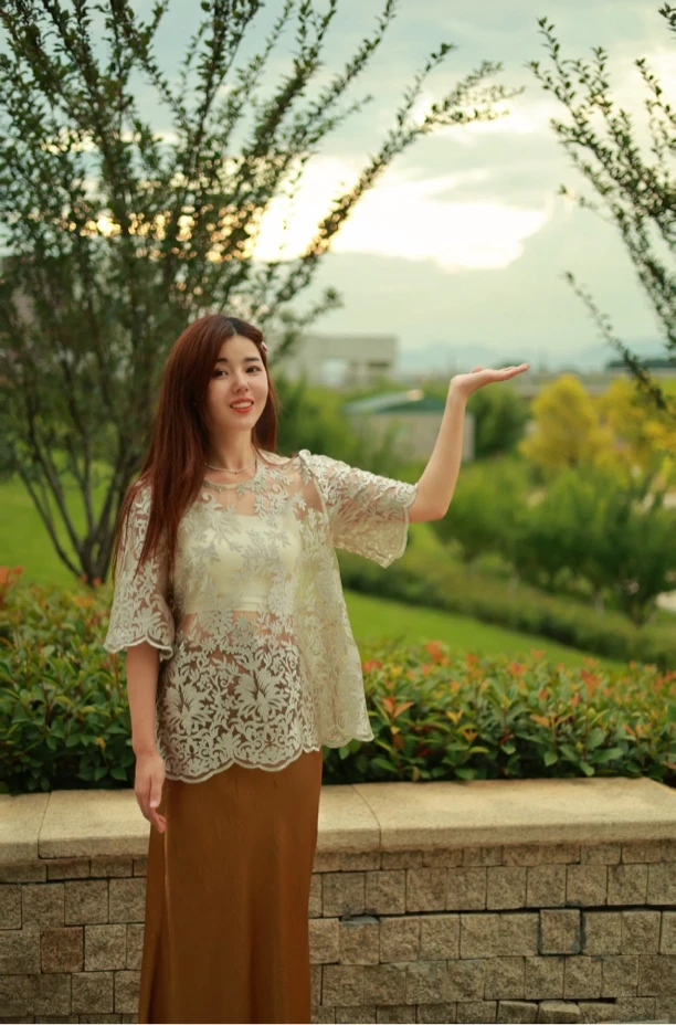 百花行福利夏季新品 蕾丝小衫