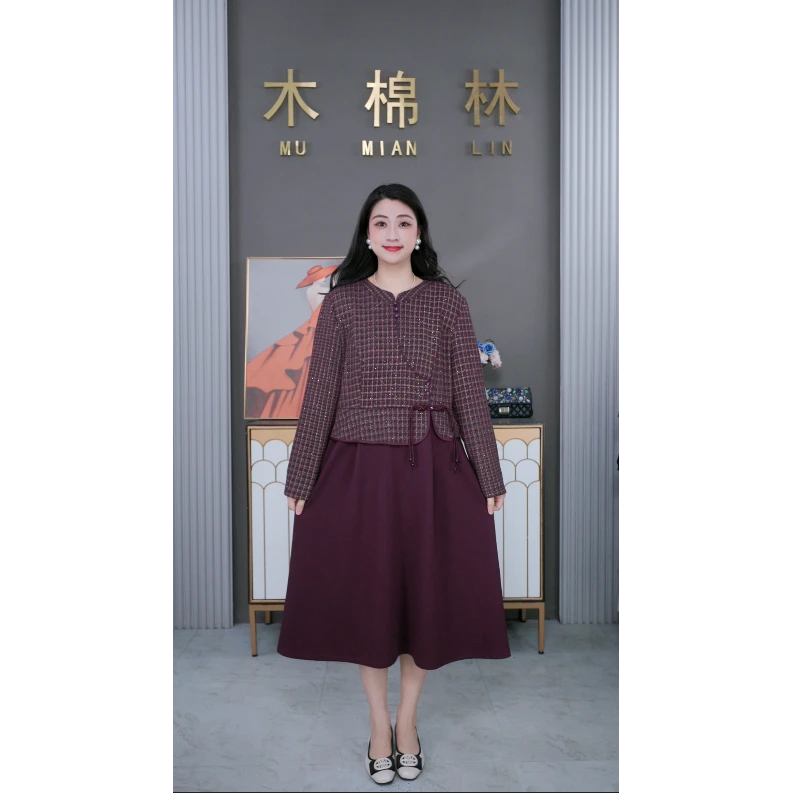 大码女装冬季新款高级感显瘦洋气紫色假两件连衣碎花连衣裙241136