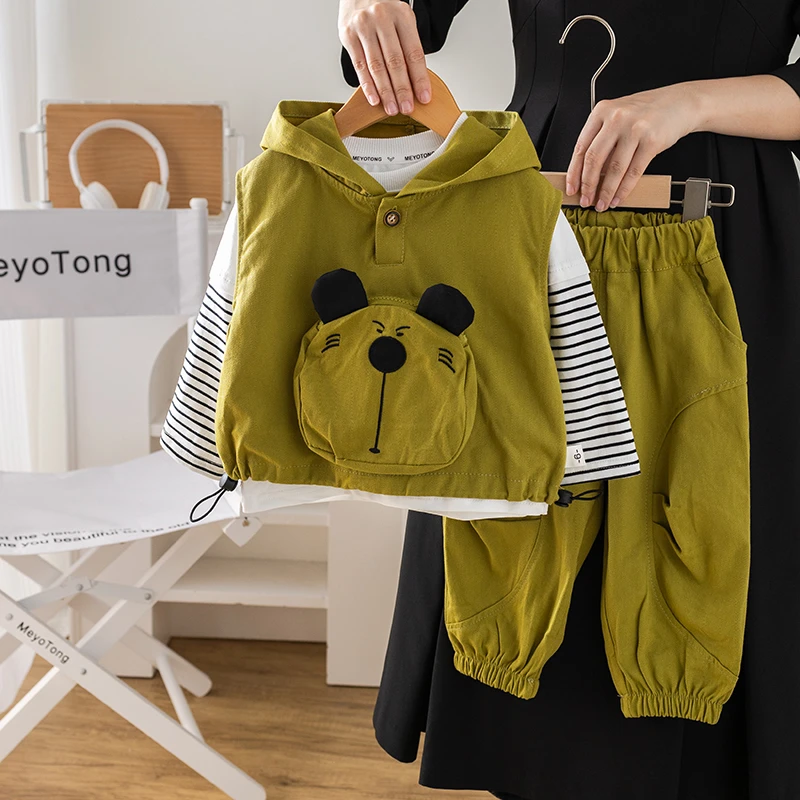 男童秋装套装新款男宝宝婴幼儿童装春秋季洋气连帽工装马甲三件套