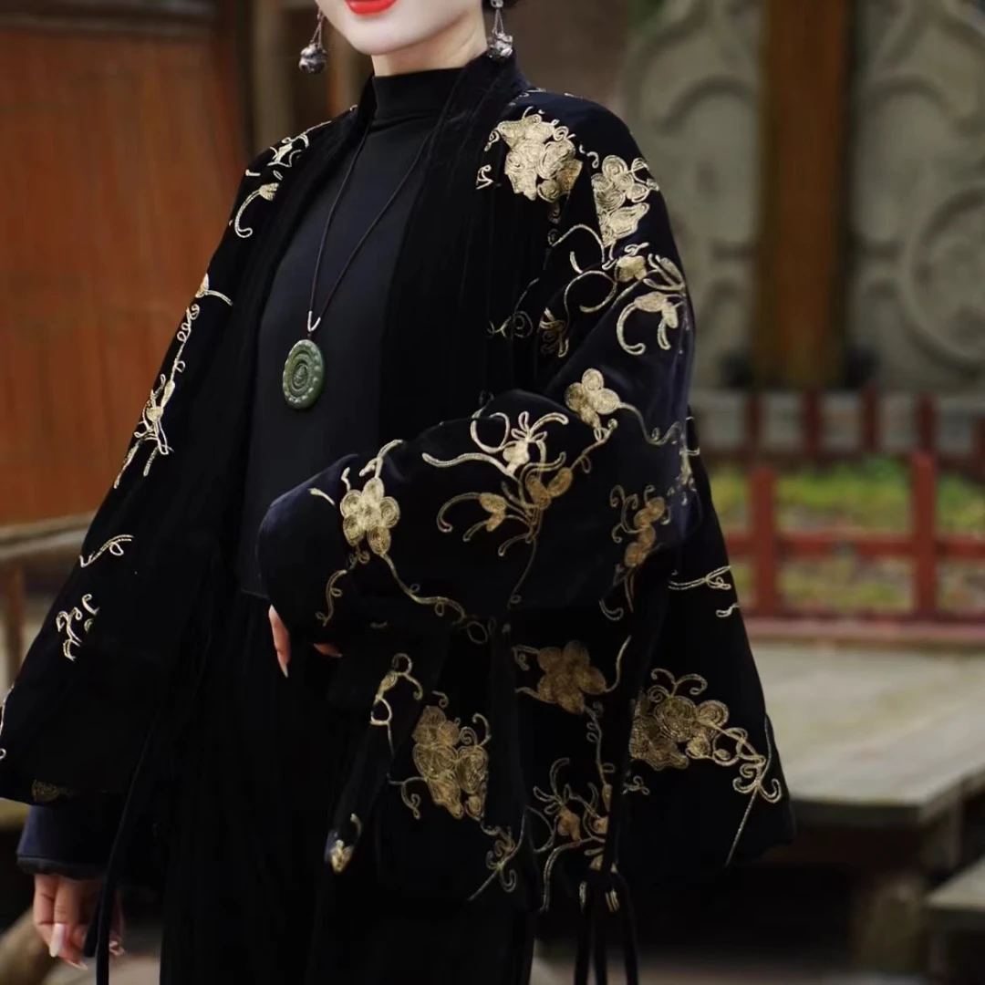 【芊泽】栋季新款丝绒加棉刺绣国风宽松显瘦气质厚外套A-1081-079