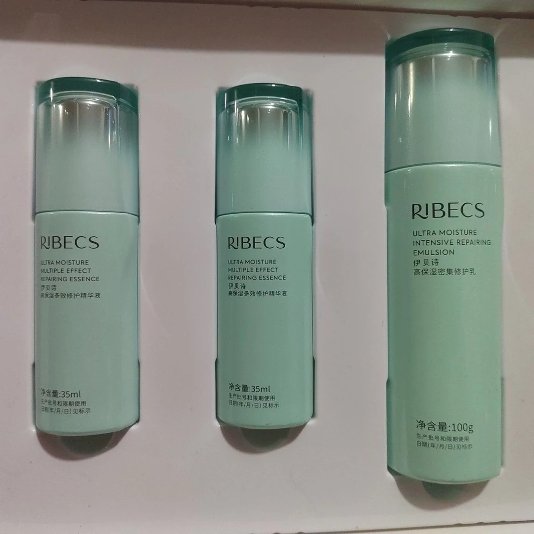 伊贝诗高保湿多效修护套组