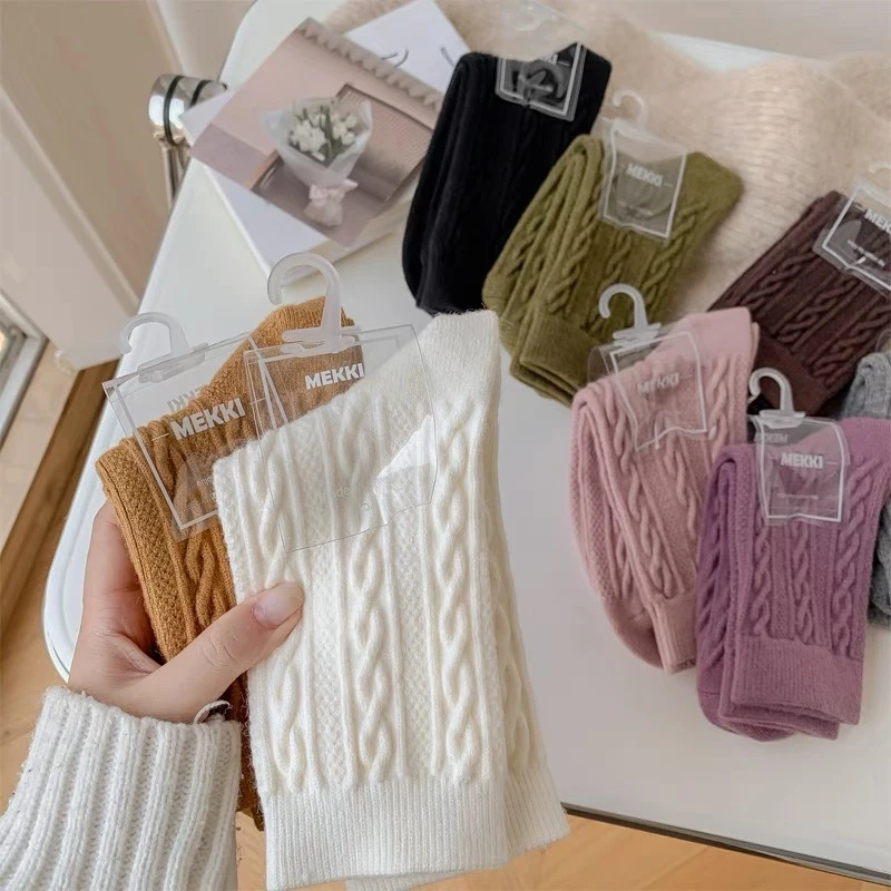 袜子女秋冬款中筒袜加厚保暖女士棉袜长袜冬季麻花袜潮袜百搭