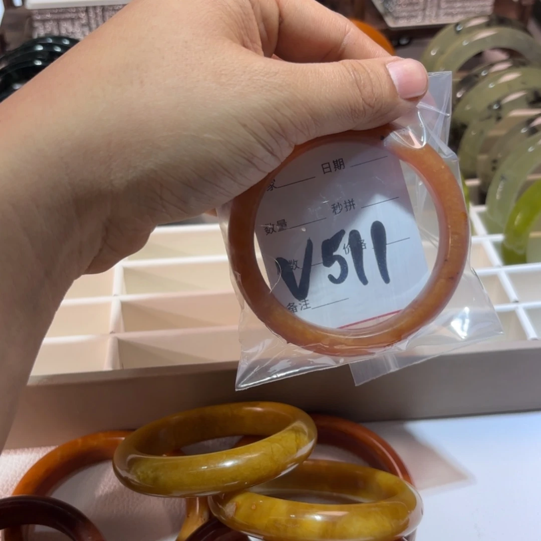 【闪购商品】蛇纹石玉手镯合金