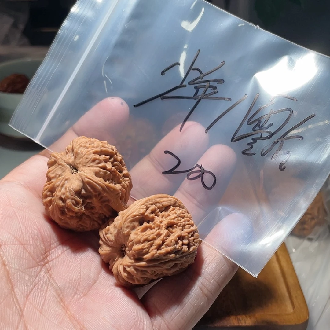 【闪购商品】文玩核桃吊坠少***後