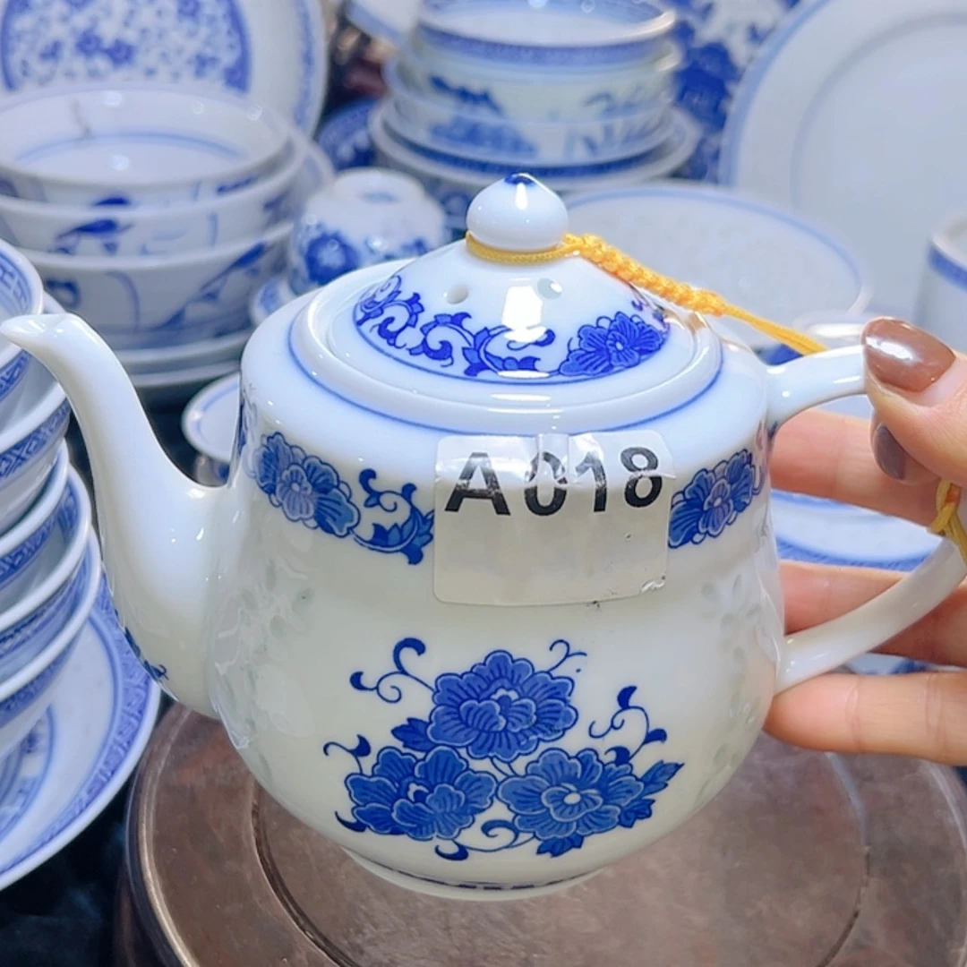 【闪购商品】瓷碗550毫升玲珑小茶壶