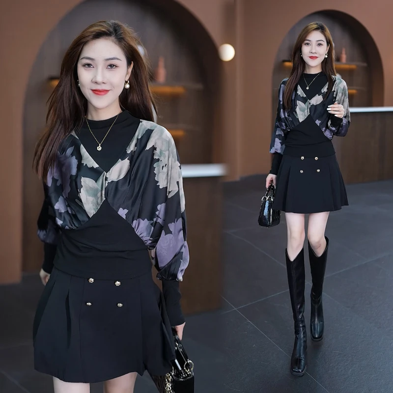 2023年秋冬新款拼接假两件女休闲时尚高级感显瘦小众法式别致上衣