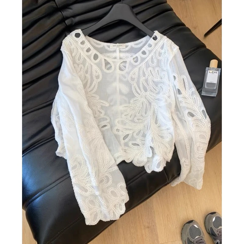 外贸专柜撤回法式镂空蕾丝刺绣长袖衬衫女秋季民族风小衫上衣
