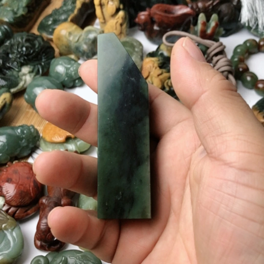 【闪购商品】岫岩老玉（透闪石质玉）把件未镶嵌熙*