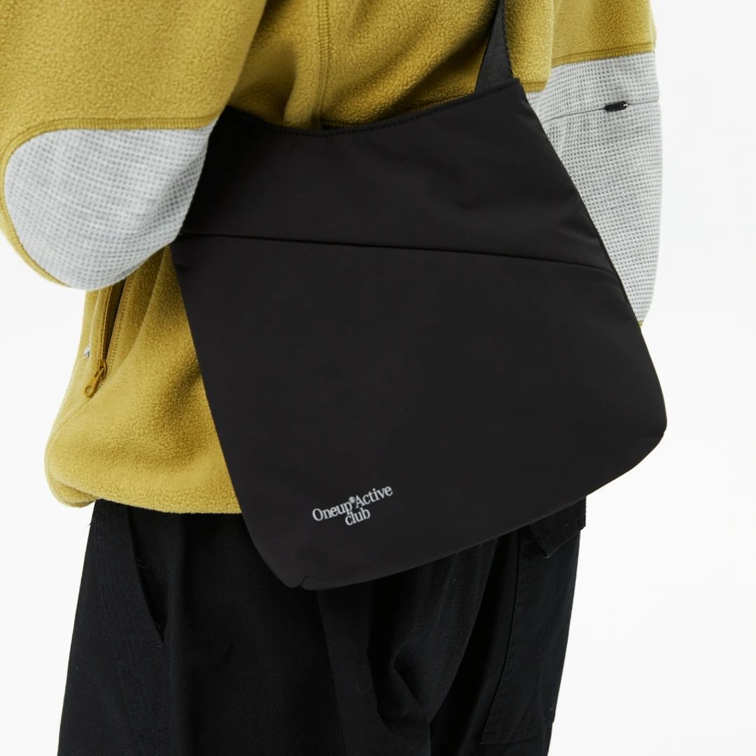 防泼水小包（颜色随机）