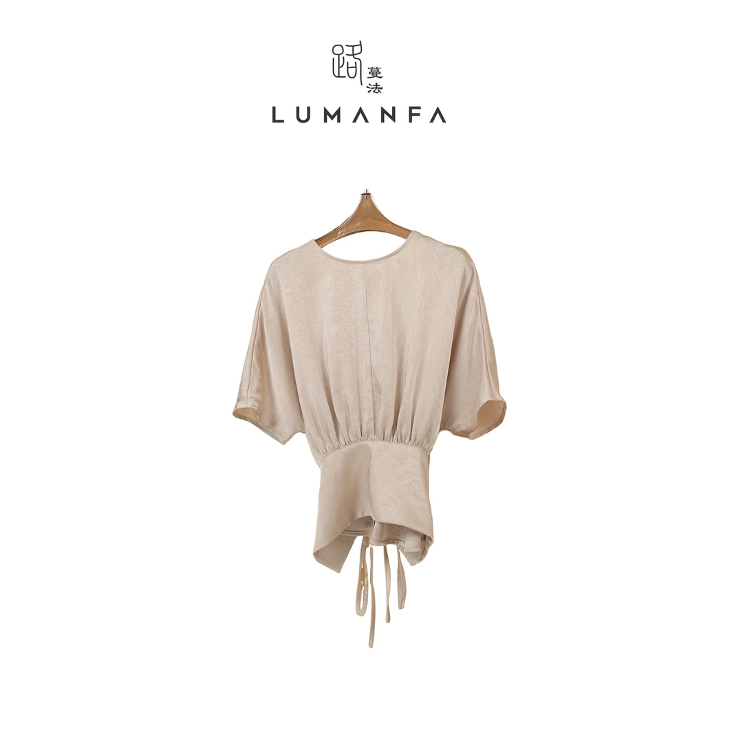 【上衣】路蔓法新款气质设计感小众法式收腰高级缎面上衣MF-1130