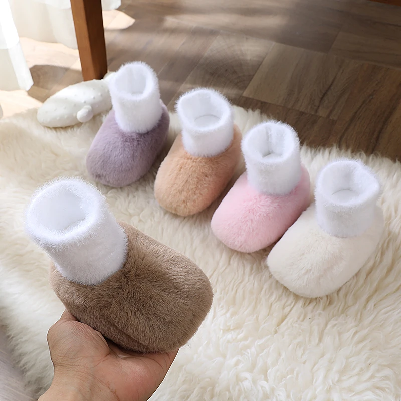 新生婴儿鞋子秋冬季3月加绒加厚宝宝防掉软底保暖棉鞋不掉毛毛鞋6