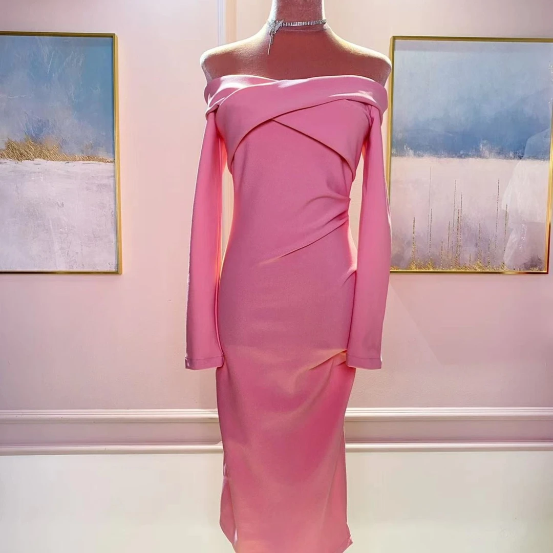 高端洋气气质轻奢一字肩修身女人味时尚显瘦高腰褶皱女神连衣裙