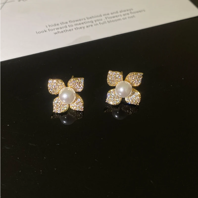 檀亿 铜合金耳饰 轻奢满锆微镶四叶花镶嵌简约气质法式耳钉358