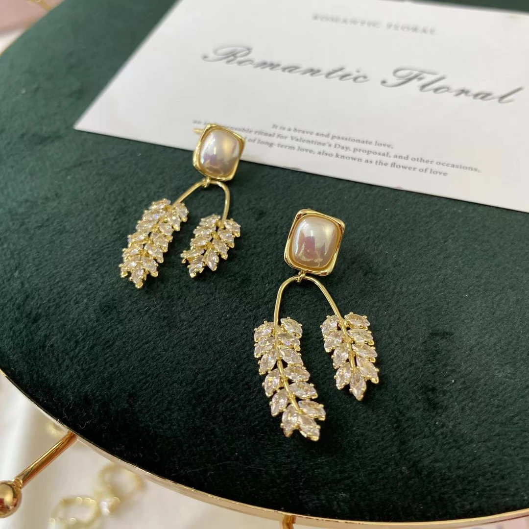 檀亿 铜合金耳饰 轻奢满锆麦穗时尚百搭精致满锆气质耳环330