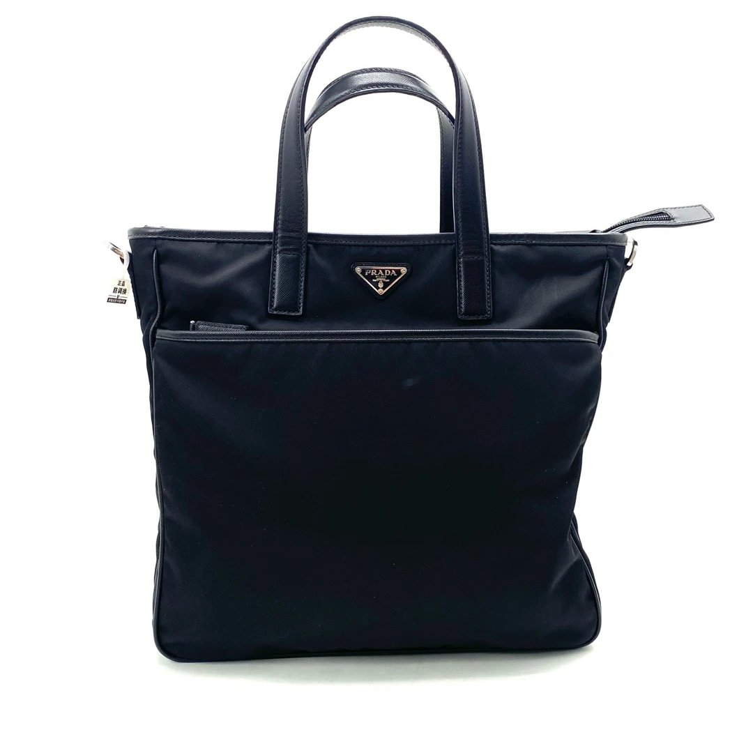 95新 Prada/普拉达 98新黑色尼龙帆布手提包 尺寸35/34 时尚 休闲