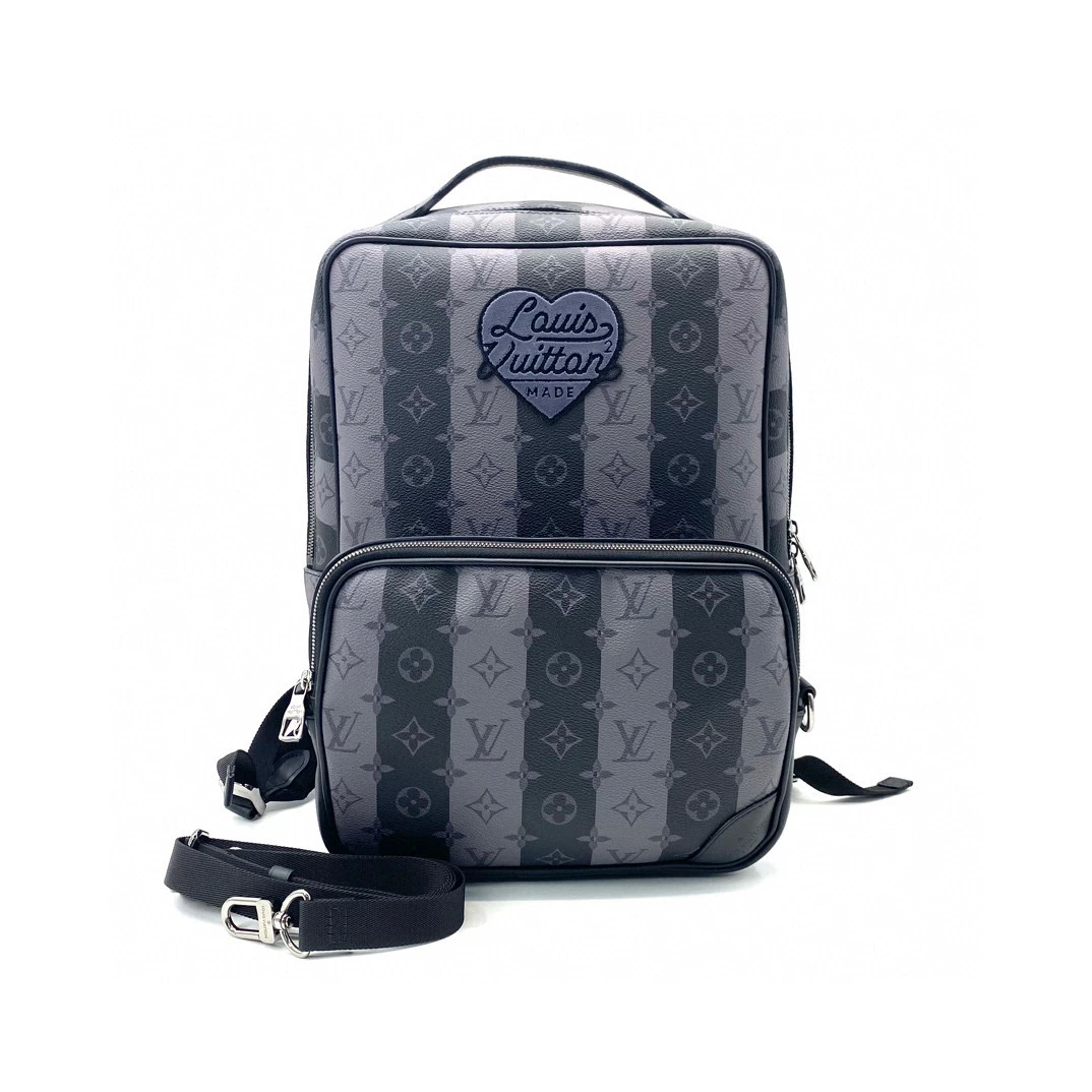 99新 LouisVuitton/路易威登 nigo联名限量款二合一双肩包30/42