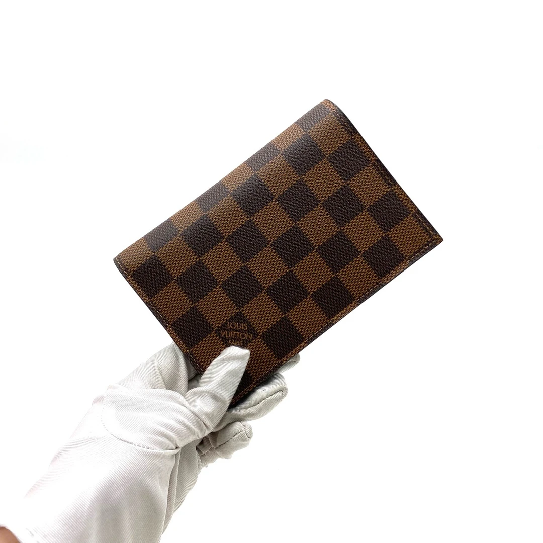 99新 LouisVuitton/路易威登 99新棕棋盘格对折护照夹 尺寸14/10