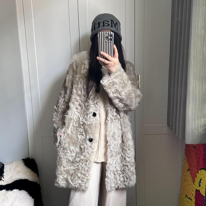 多金有钱小湖羊皮毛一体长款外套两面穿大衣Y128