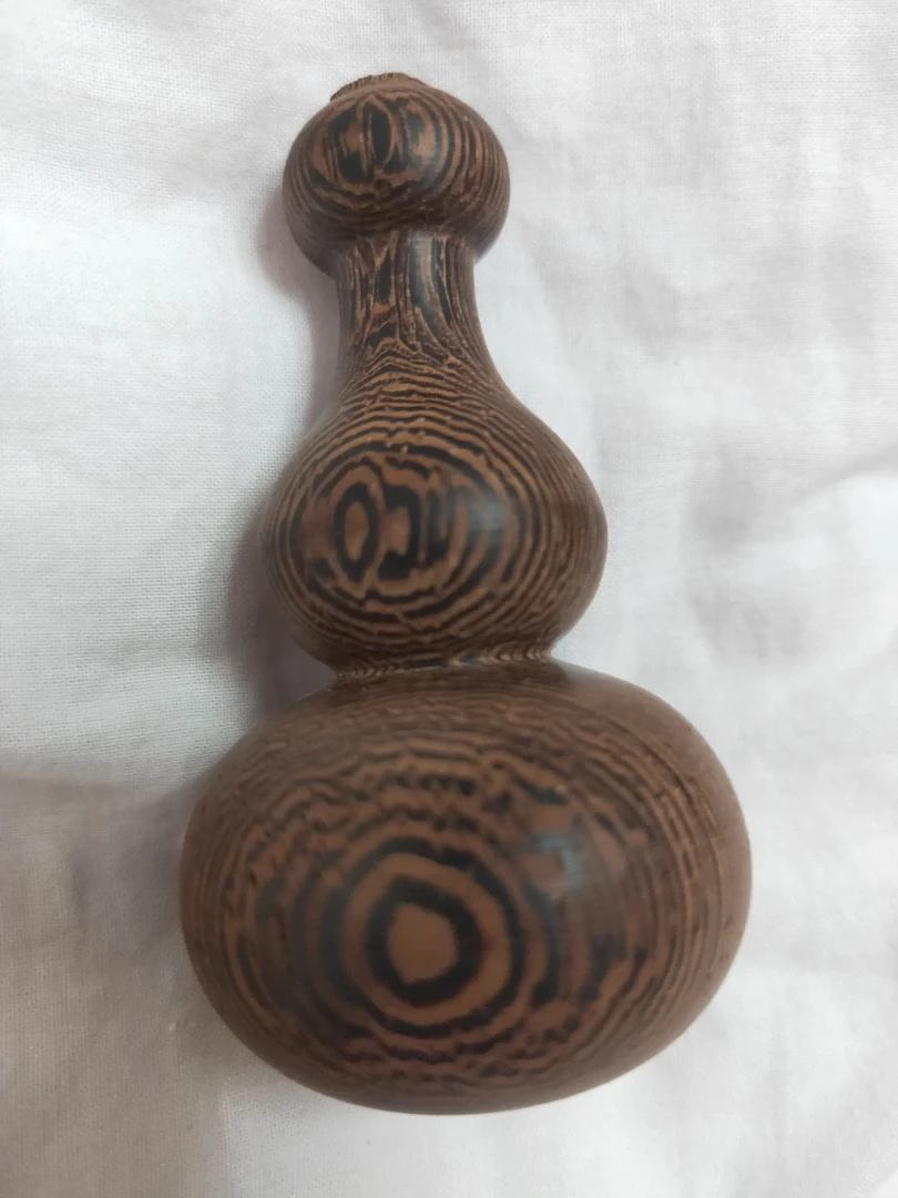 红木产品:鸡翅木小葫芦