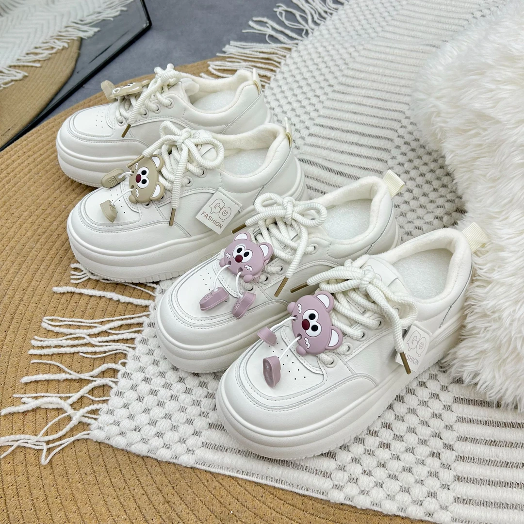 8817 厚底小白鞋女皮面卡通可爱老爹鞋2024新款面包运动休闲板鞋