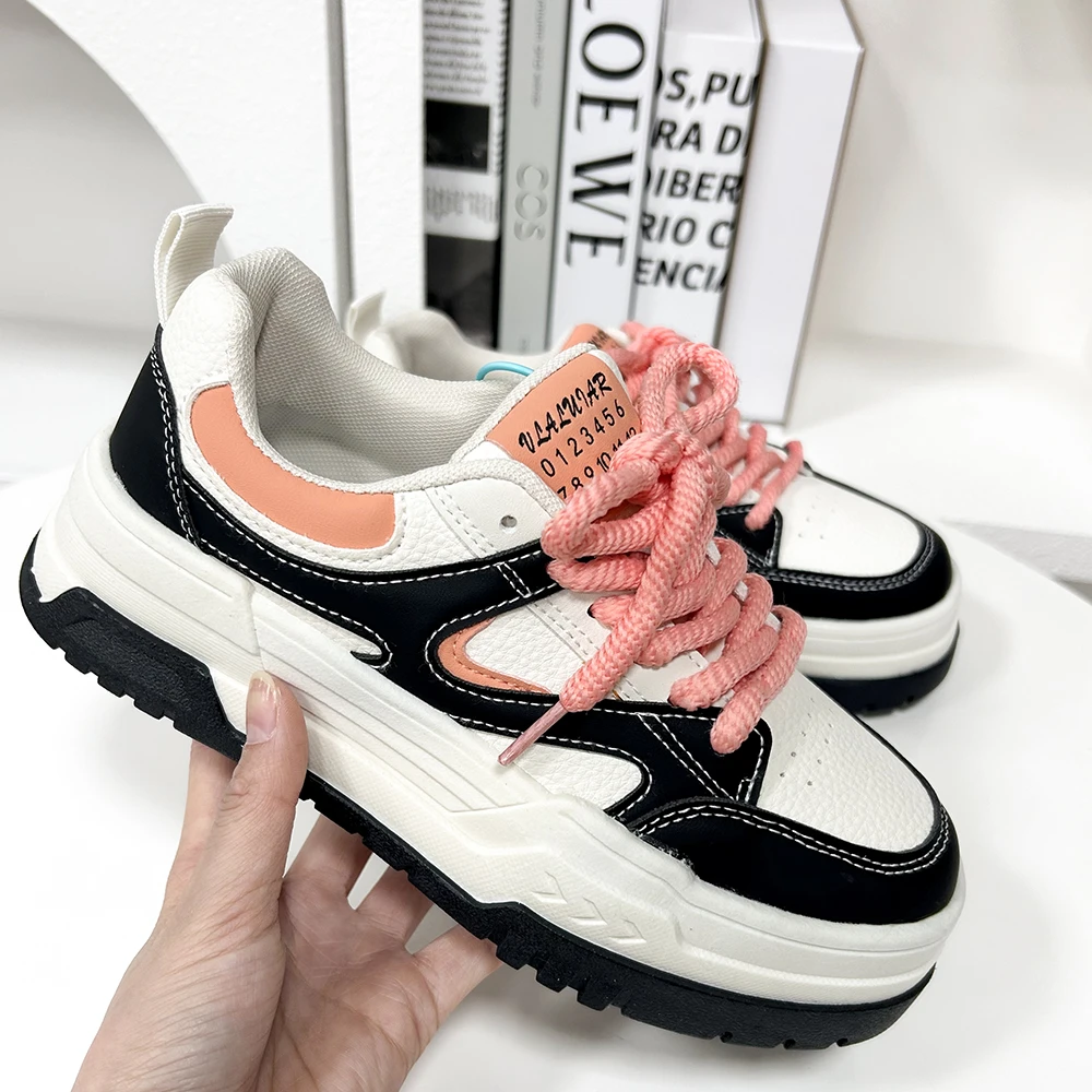 MIS-2336 厚底休闲板鞋女2024新款时尚百搭松糕鞋软底潮流女鞋