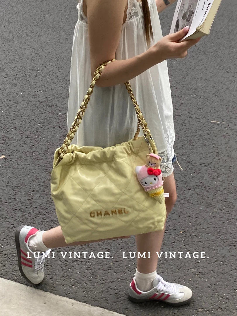 95新 Chanel/香奈儿 22bag小鸡黄小号垃圾袋包38515965