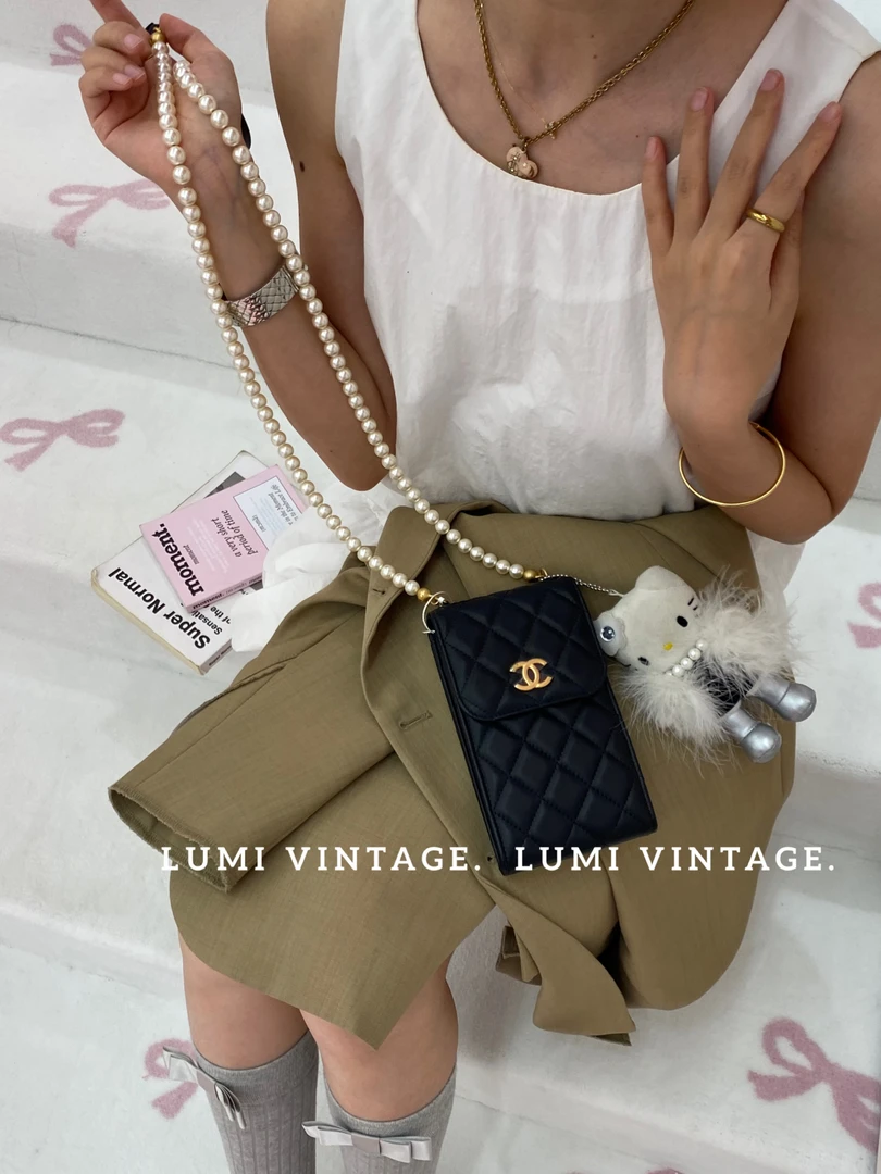 95新 Chanel/香奈儿 黑金羊皮珍珠手机包 61691032
