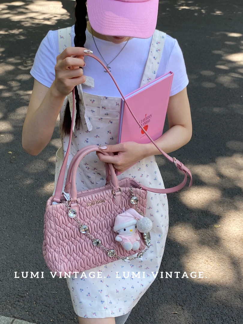 95新 MIU MIU/缪缪 粉色羊皮褶皱宝石小号托特单肩包58499186