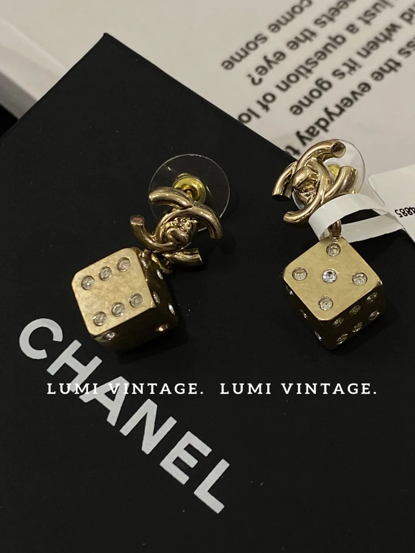 95新 Chanel/香奈儿 金色双C闪钻骰子耳钉41094885
