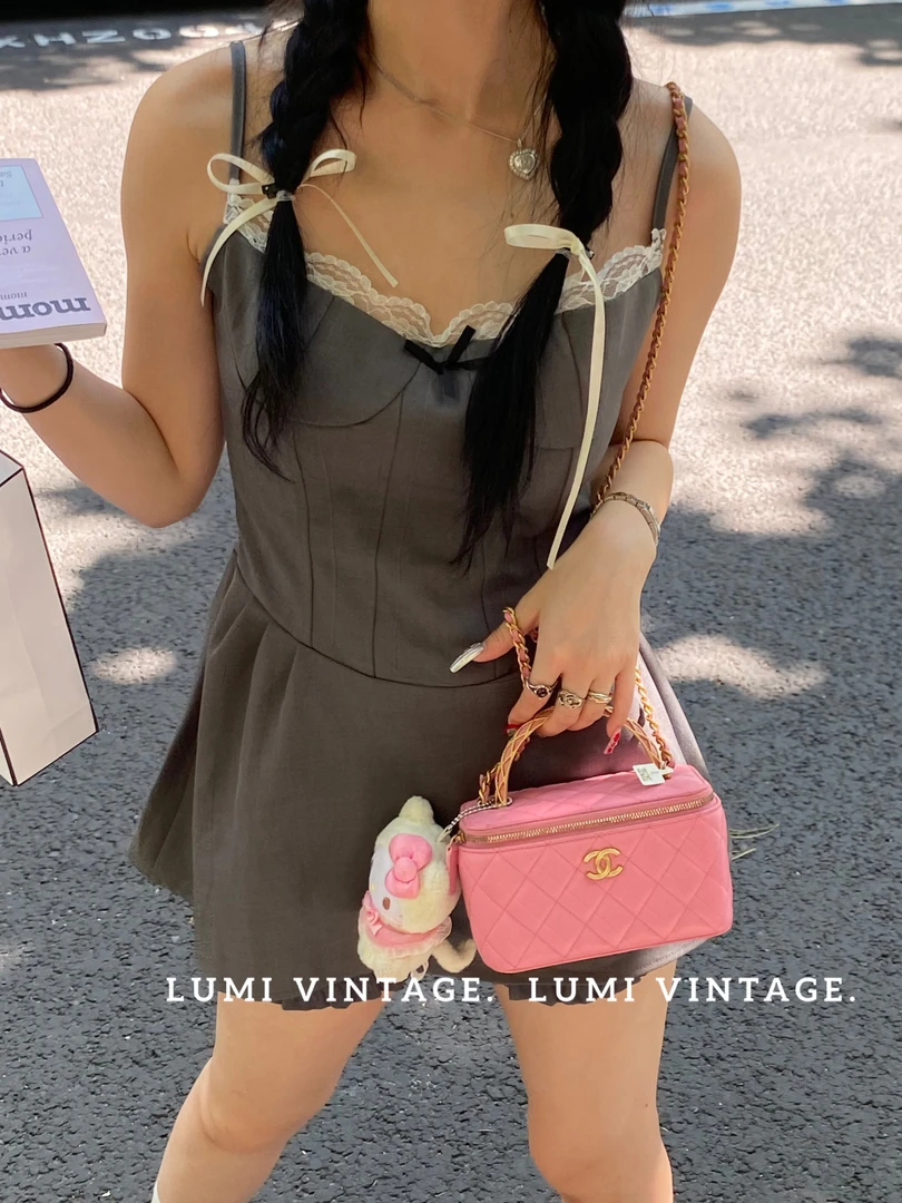 95新 Chanel/香奈儿 粉色23a重工编织手柄长盒子化妆包36697902