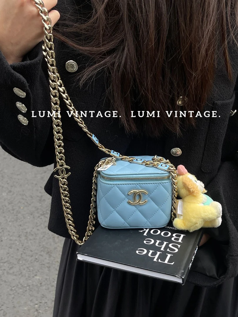 95新 Chanel/香奈儿 蓝色羊皮珐琅mini盒子包42657987