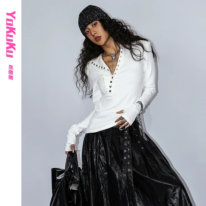 哟酷酷（不羁女孩）切割斜边不规则斜扣肩棉拇指扣磨毛显瘦上衣款