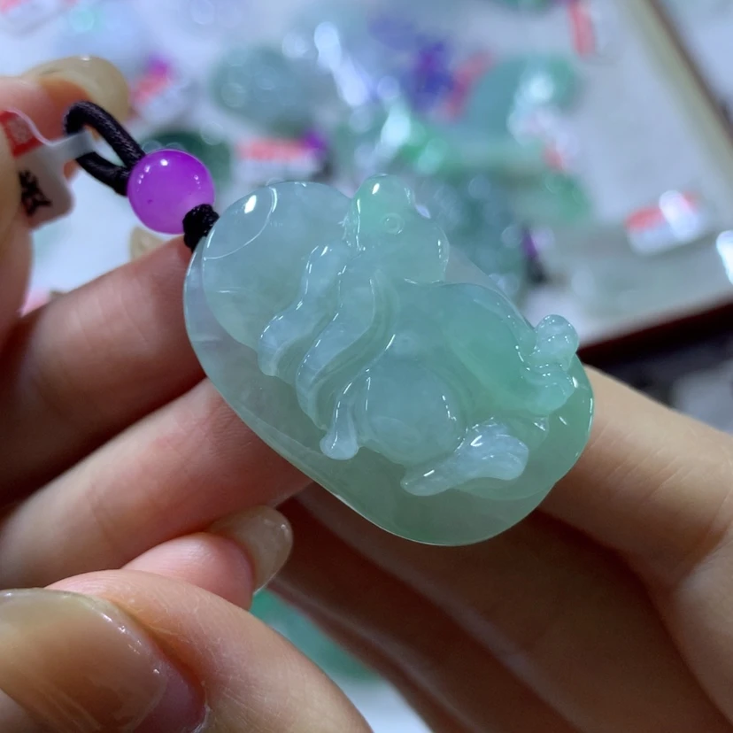 【闪购商品】翡翠颈饰未镶嵌