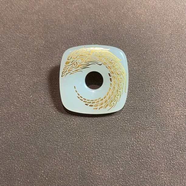 错金银白玉精品平安扣方形龙纹