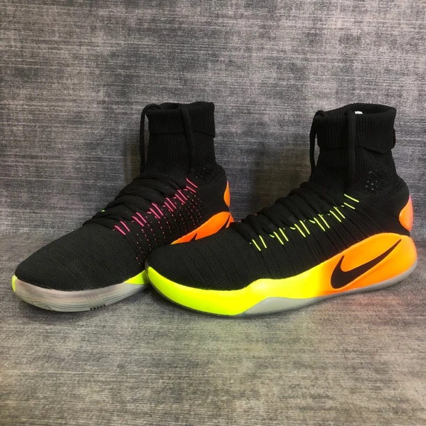 45码/HD 2016 FlyKnit 精英黑彩虹 9.9新 气垫未踩开 鞋垫标签在