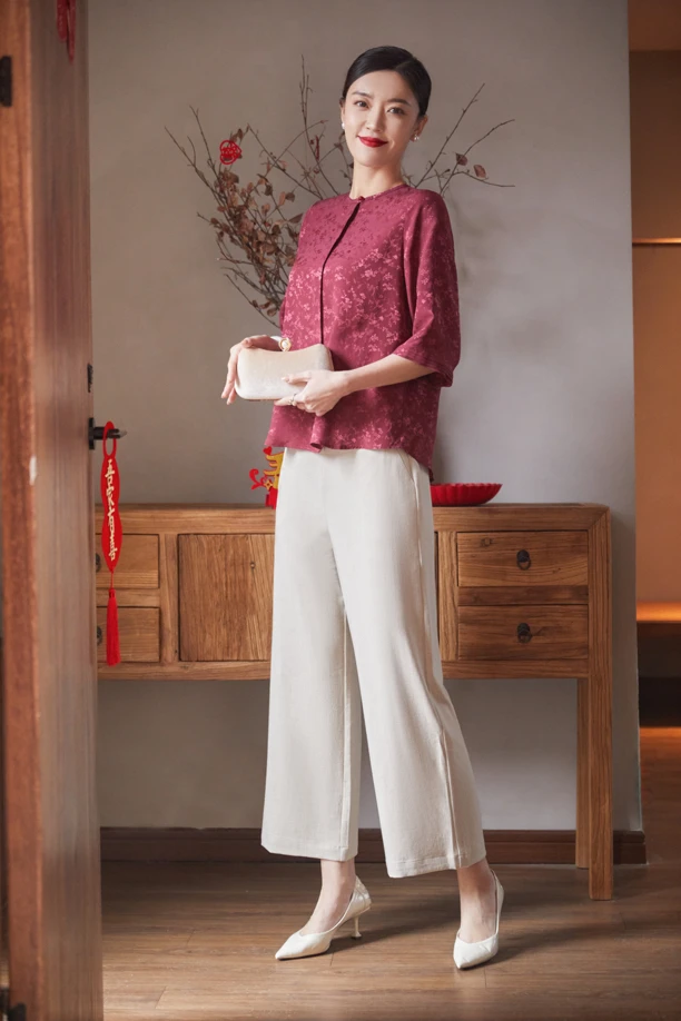 母亲节2023慕歌红色短款上衣