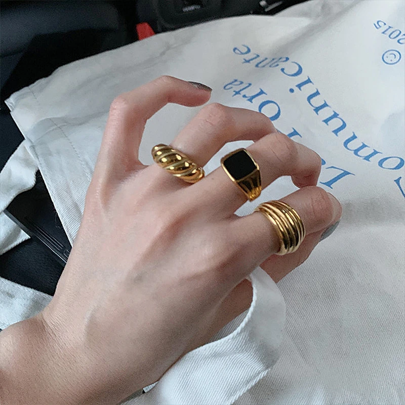 铁合金戒指 欧美跨境个性金色光面螺纹戒指女韩版牛角包时尚简约