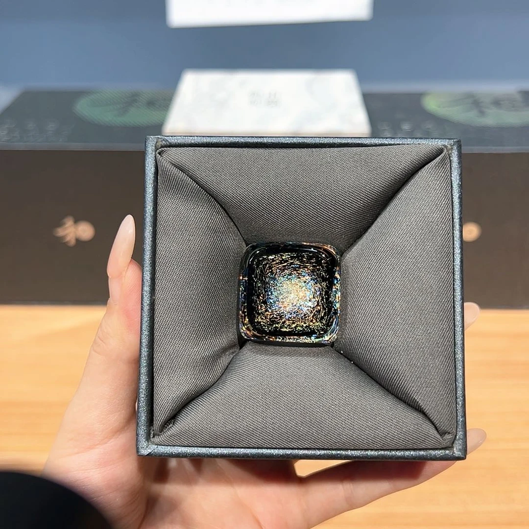 禾器斑斓星空盖置