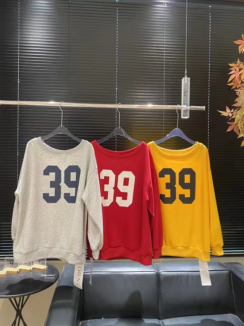 美式复古印花斜肩卫衣女慵懒风露肩上衣6916