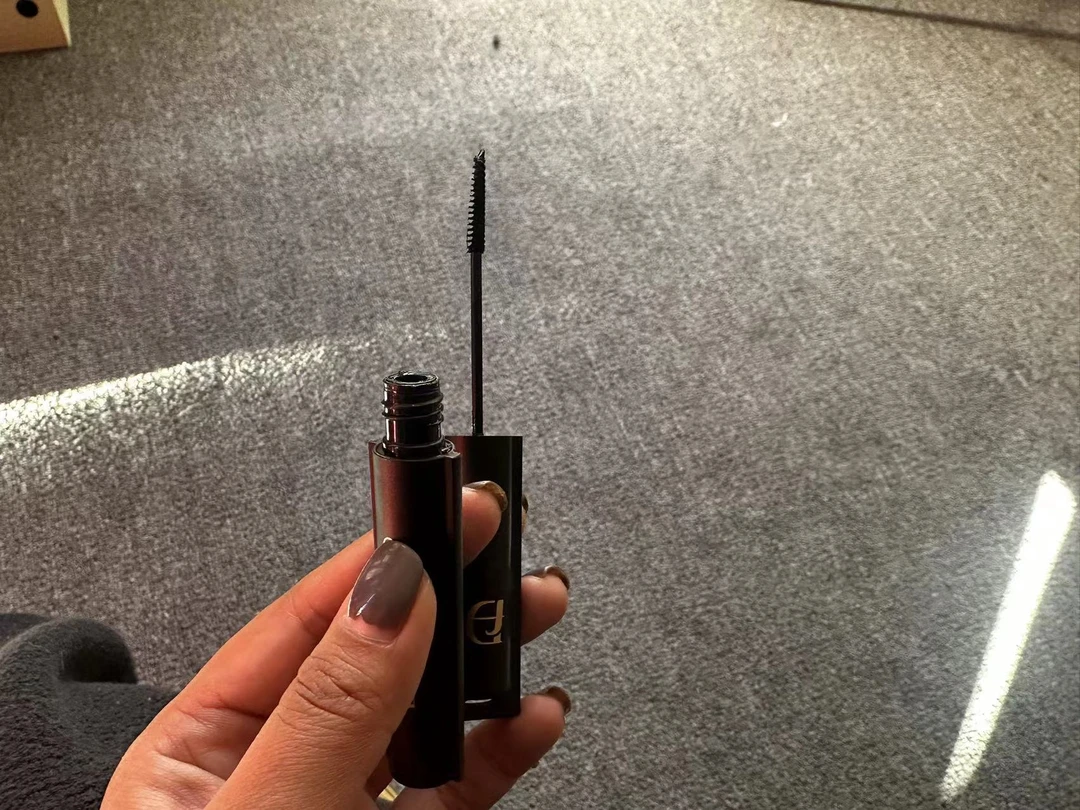 密羽纤长持妆睫毛膏防汗翘睫毛不脱色细刷