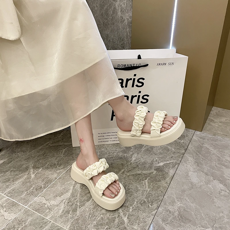 1188-6(雄仔) 拖鞋流行夏季新款韩版褶皱露趾一字拖外穿大码女鞋