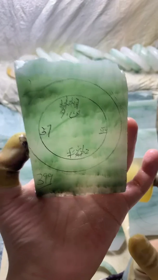 【闪购商品】定制石英质玉（天山翠）定制款57