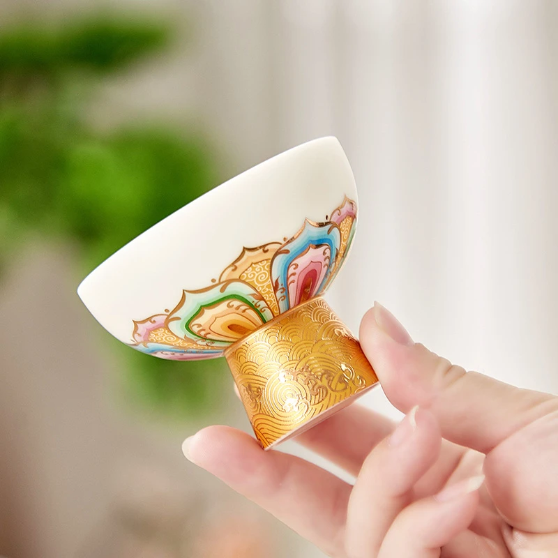 陶瓷国潮高档素烧羊脂玉白瓷堆金品茗杯惊艳轻奢普洱杯描金主人杯