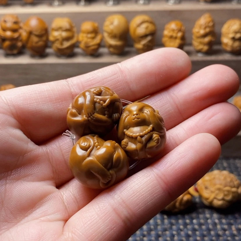 【闪购商品】橄榄核吊坠黑**蛛