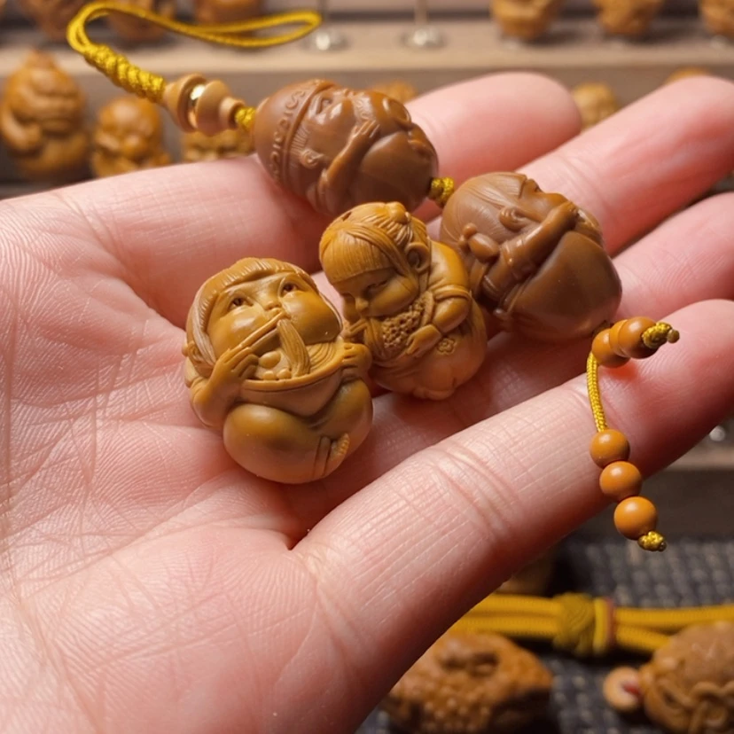 【闪购商品】橄榄核吊坠勿*草