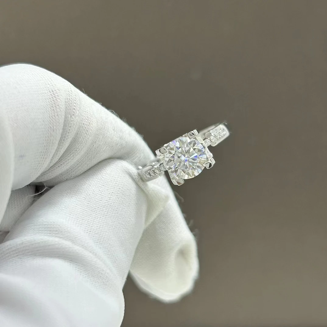 925银莫桑石银制品 微镶蛮腰牛头女戒1-2克拉轻奢时尚结婚经典