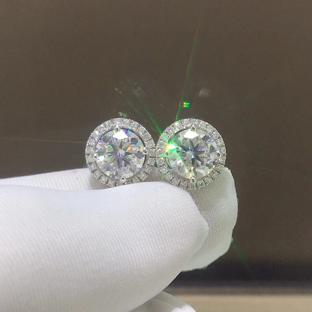 925银莫桑石耳饰 女士经典圆包耳钉0.5-1克拉轻奢时尚结婚经典