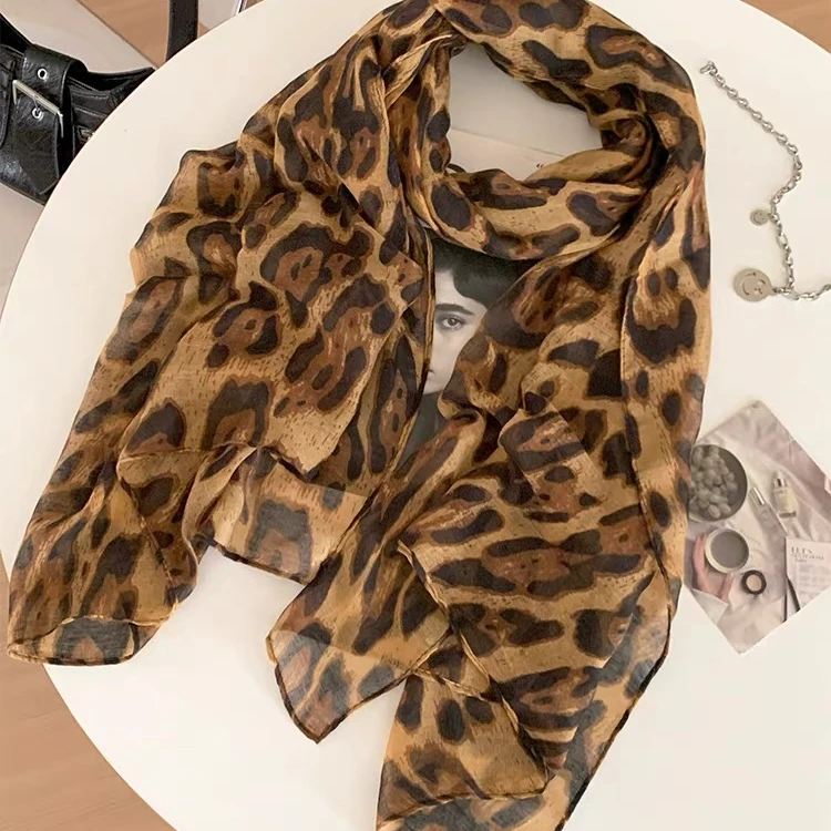 ◤小雨◢美式复古辣妹风豹纹围巾女高级感长条丝巾纱巾薄款纯欲风