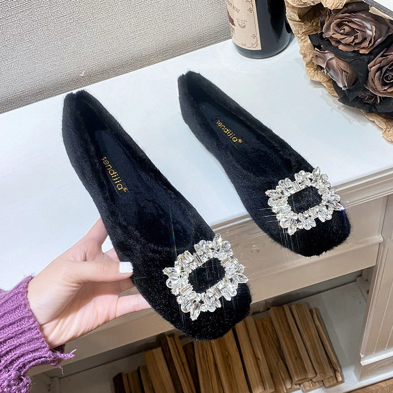 毛毛鞋秋冬外出法式气质水钻单鞋加绒时尚软底舒适女鞋黑色豆豆鞋