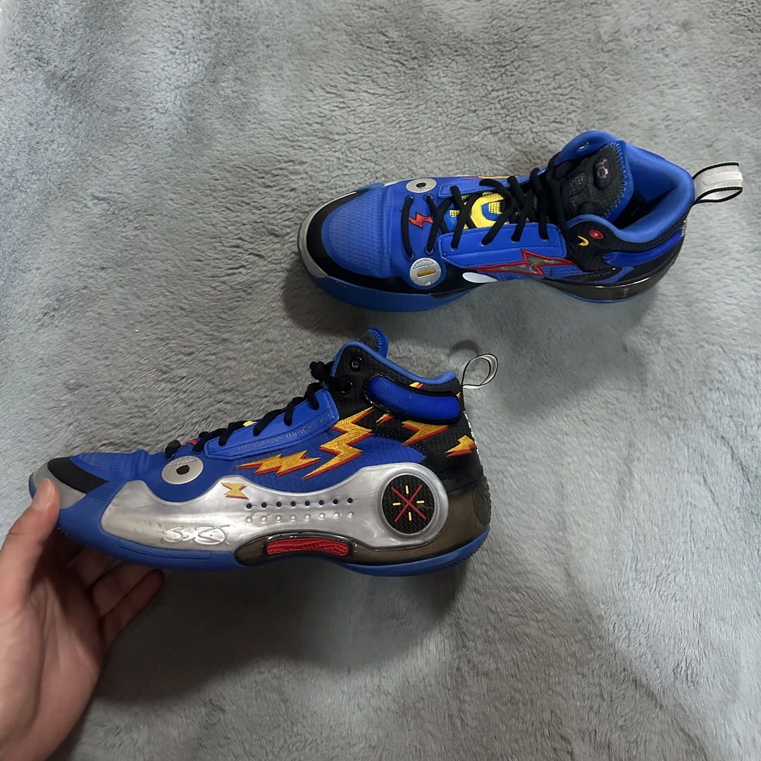 42码 李宁 韦德之道10风火山林 95新 鞋底磨损小 䨻 中古篮球鞋